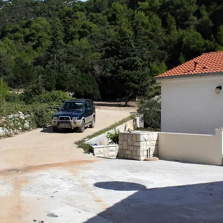 Apartment Seaside Secluded Apartments Cove Jedra, Hvar - 2583 *