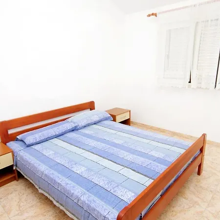 Apartment Seaside Secluded Apartments Cove Jedra, Hvar - 2583