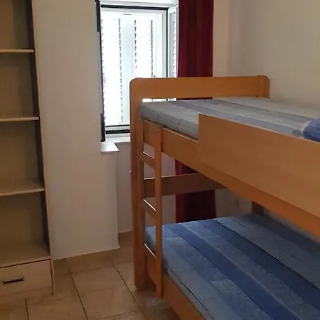 Apartment Seaside Secluded Apartments Cove Jedra, Hvar - 2583 Gdinj