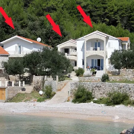 Apartment Seaside Secluded Apartments Cove Jedra, Hvar - 2583 Gdinj