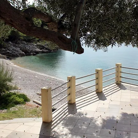 Apartment Seaside Secluded Apartments Cove Jedra, Hvar - 2583 Gdinj